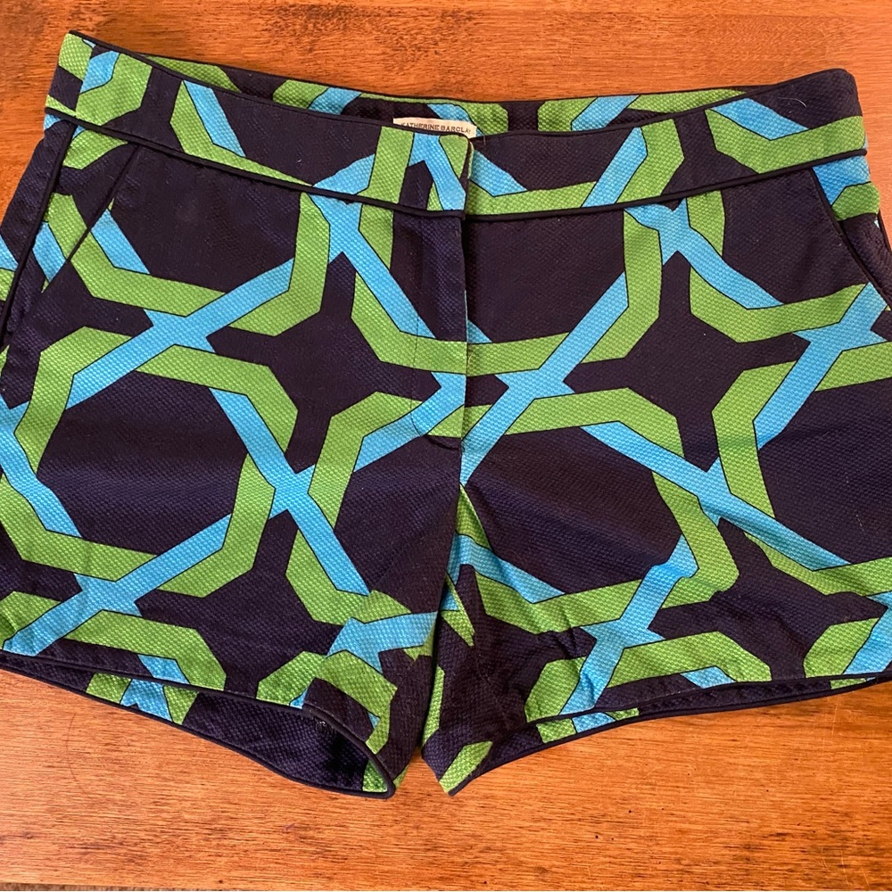 Katherine Barclay geometric pattern shorts